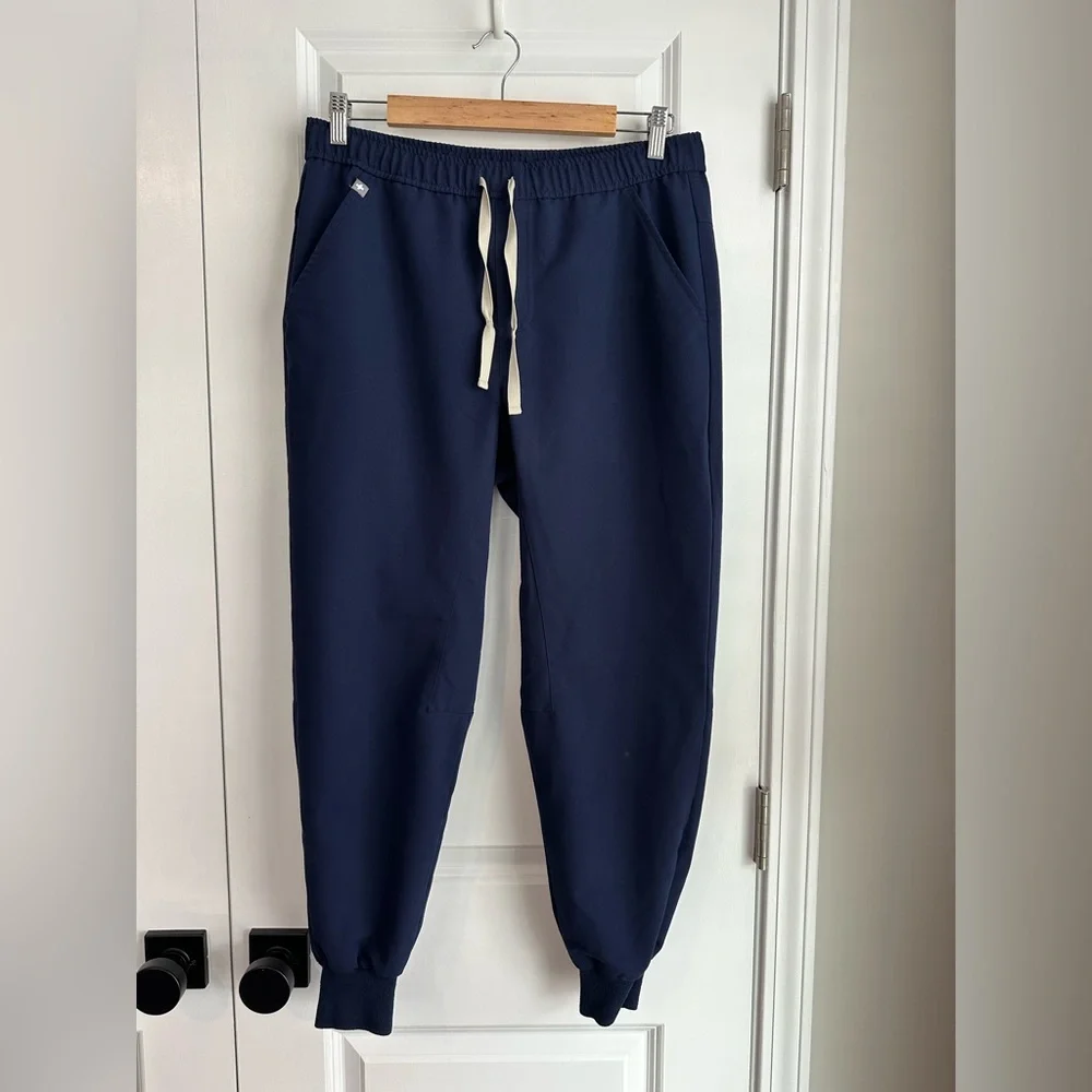 Figs Men’s Tansen Jogger Scrub Pants Navy Blue Size Medium Short